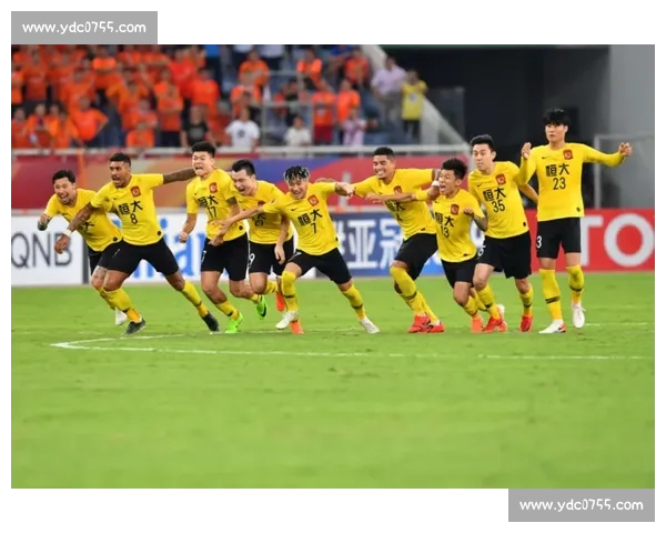 高清流畅足球赛事直播APP下载畅享实时精彩对决全程不漏每一球 - 副本 (8) - 副本